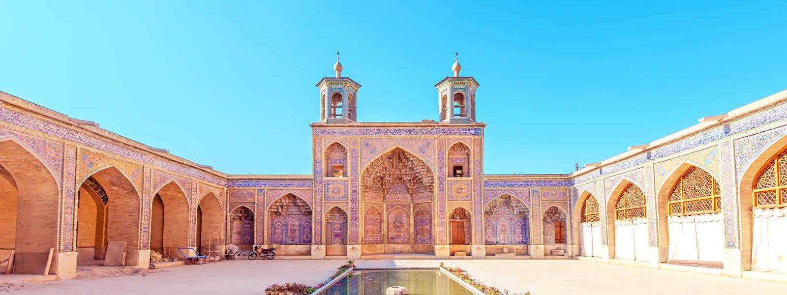 Extérieur, Mosquée Nasir Al Molk, Chiraz, Iran
