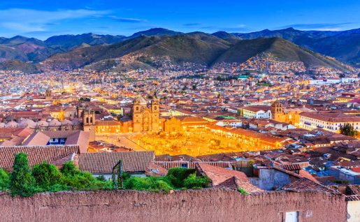 Centre-ville éclairé de Cuzco, Pérou