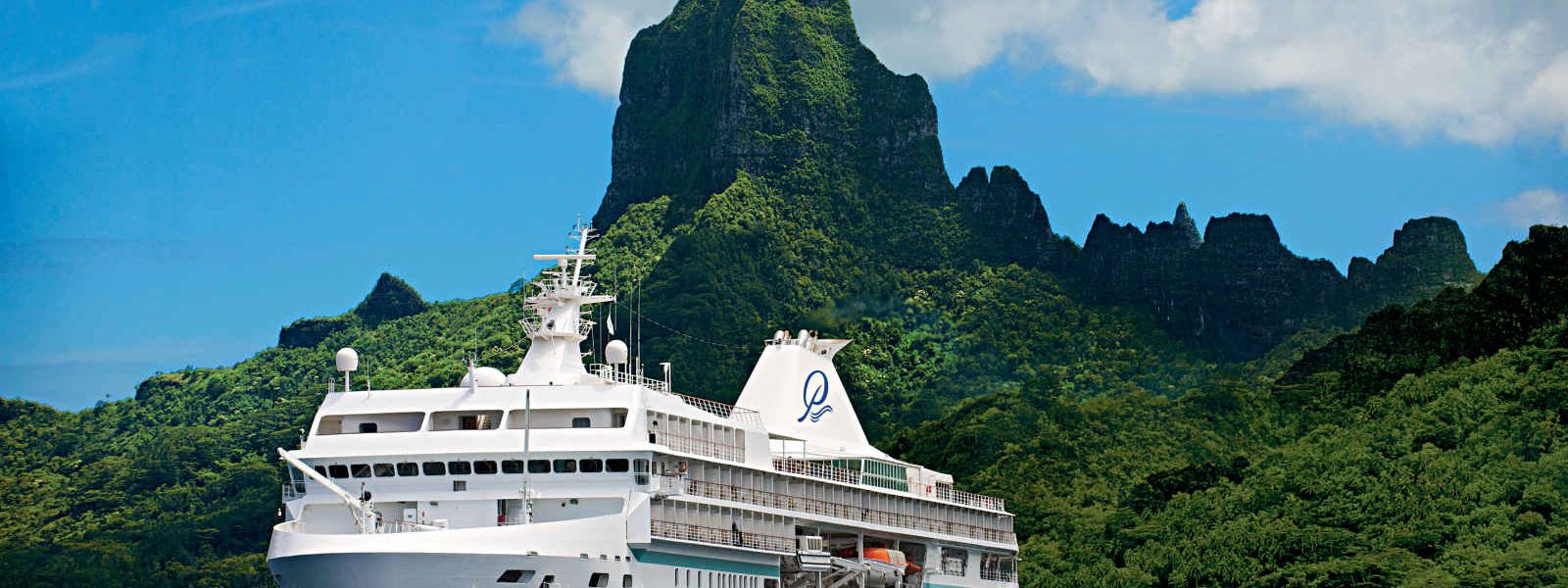 Le Paul Gauguin à Bora Bora, Polynésie française