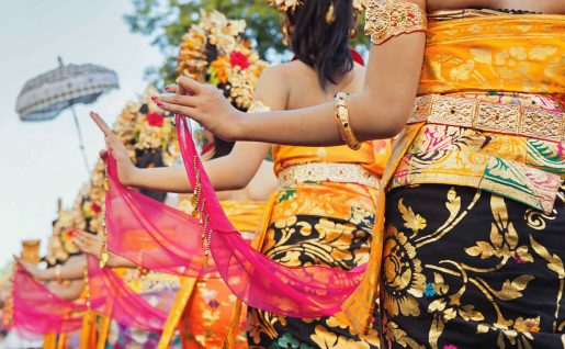 Danseuses, Bali, Indonésie