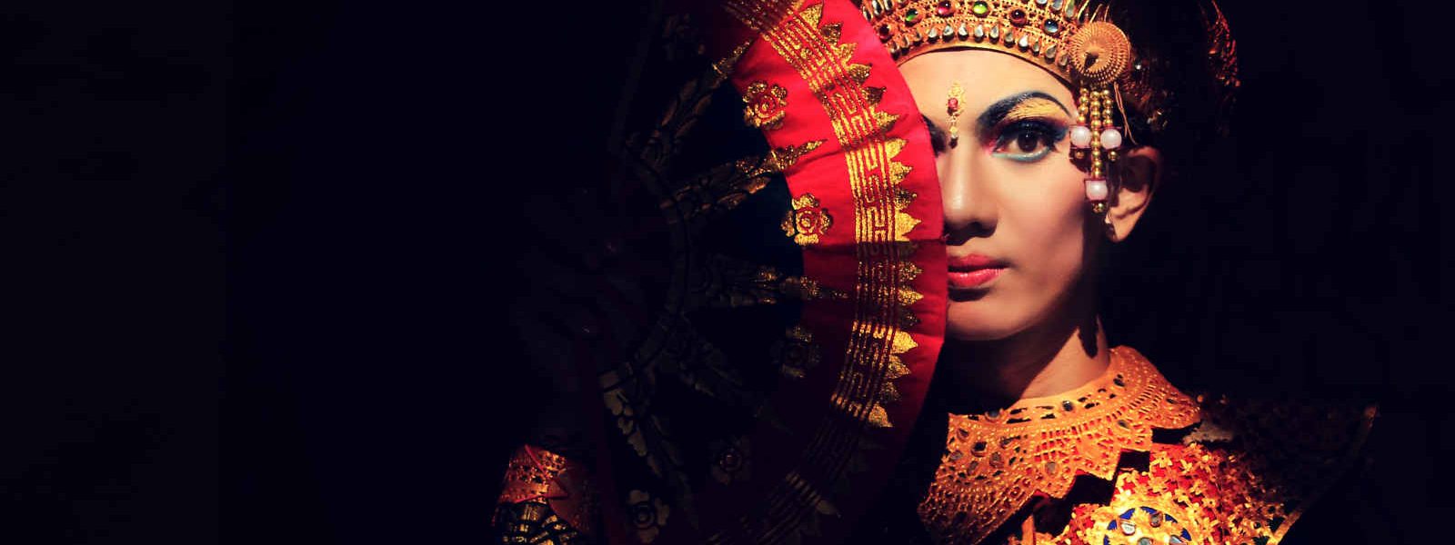 Danseuse de Leghong, Ubud, Bali, Indonésie