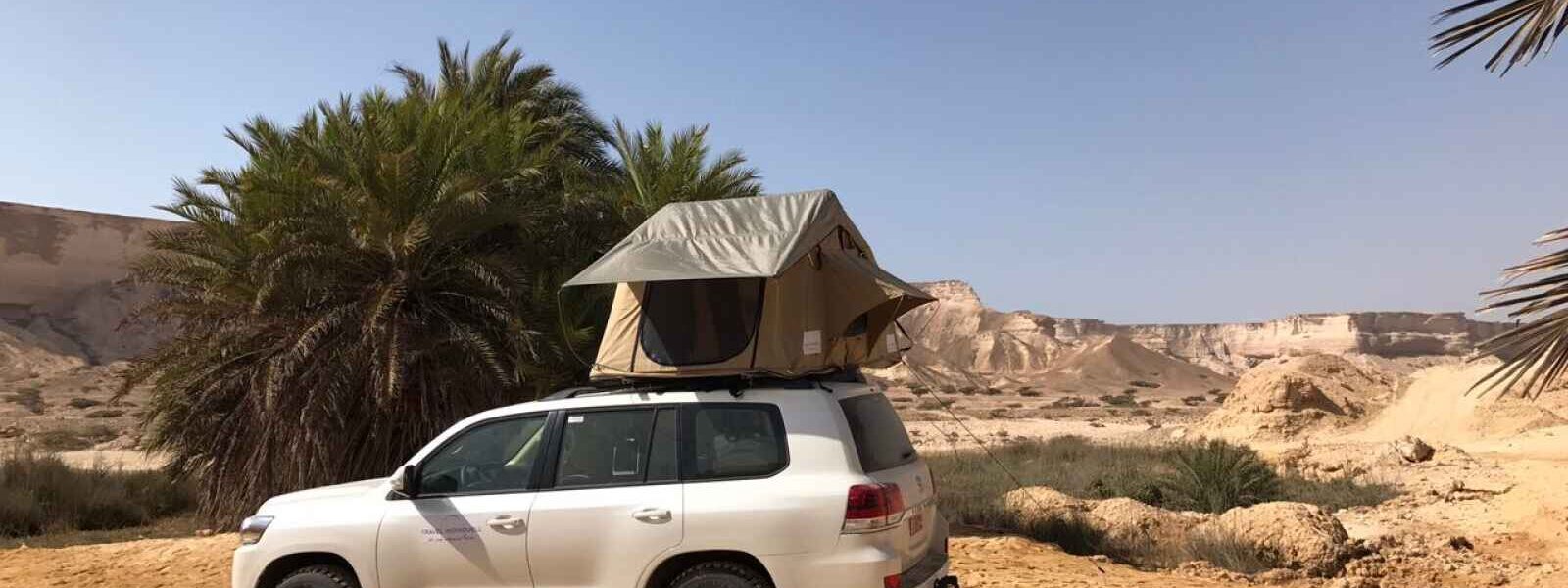 Voiture tente de toit, Oman