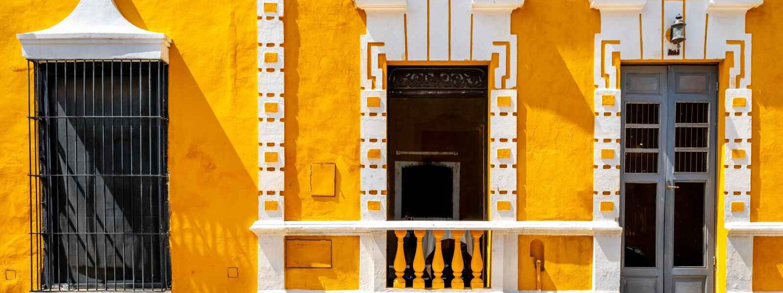 Maison colorée, Izamal, Yucatan, Mexique