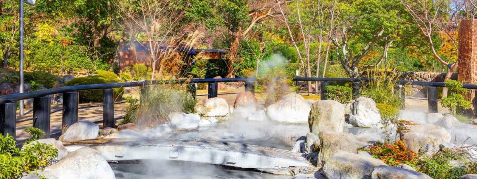 Boue bouillante à la source chaude, Beppu, Japon
