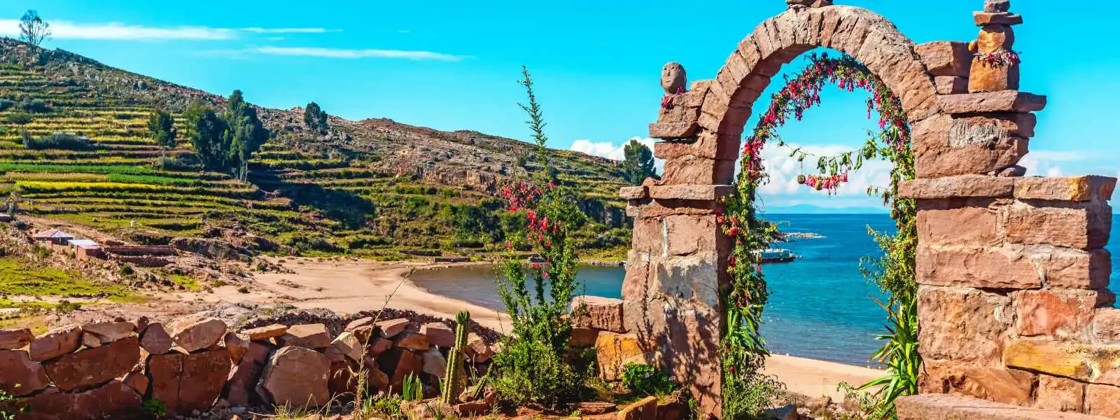 Arche de pierre, Île de Taquile, Lac Titicaca, Pérou