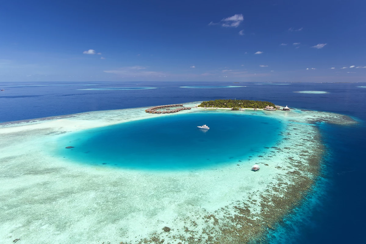 Vue aérienne, Baros Maldives, atoll de Malé, Maldives