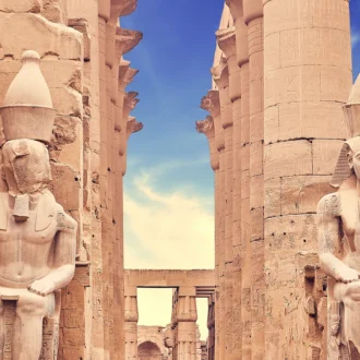 Statue de Ramses II, Temple d'Amon Re, Louxor, Egypte