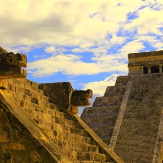 Pyramide maya Chichen Itza, Mexique