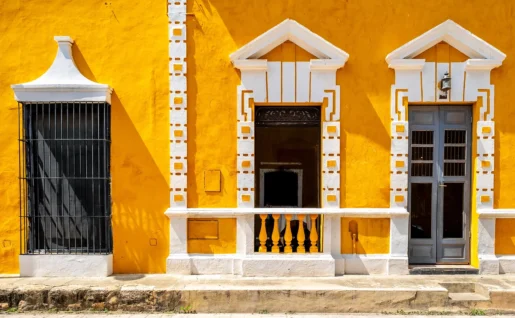 Maison colorée, Izamal, Yucatan, Mexique
