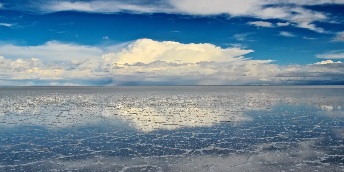 Lac Salar de Uyuni après la pluie, Bolivie