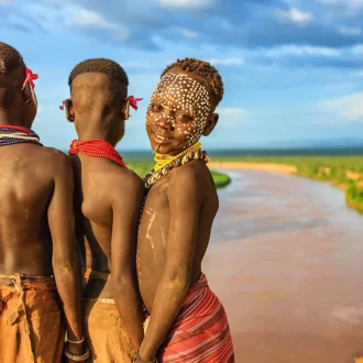Enfants Karo, Vallée de L'Omo, Ethiopie