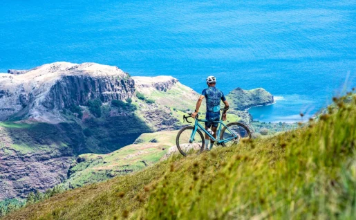 Cycliste Nuku Hiva - E-Bike