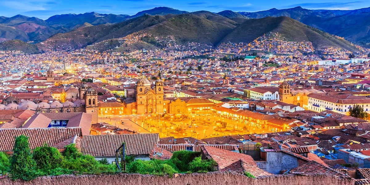 Centre-ville éclairé de Cuzco, Pérou