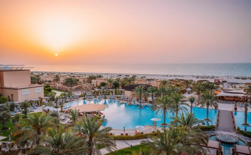 Abu Dhabi, Saadiyat Rotana Resort, Exterior