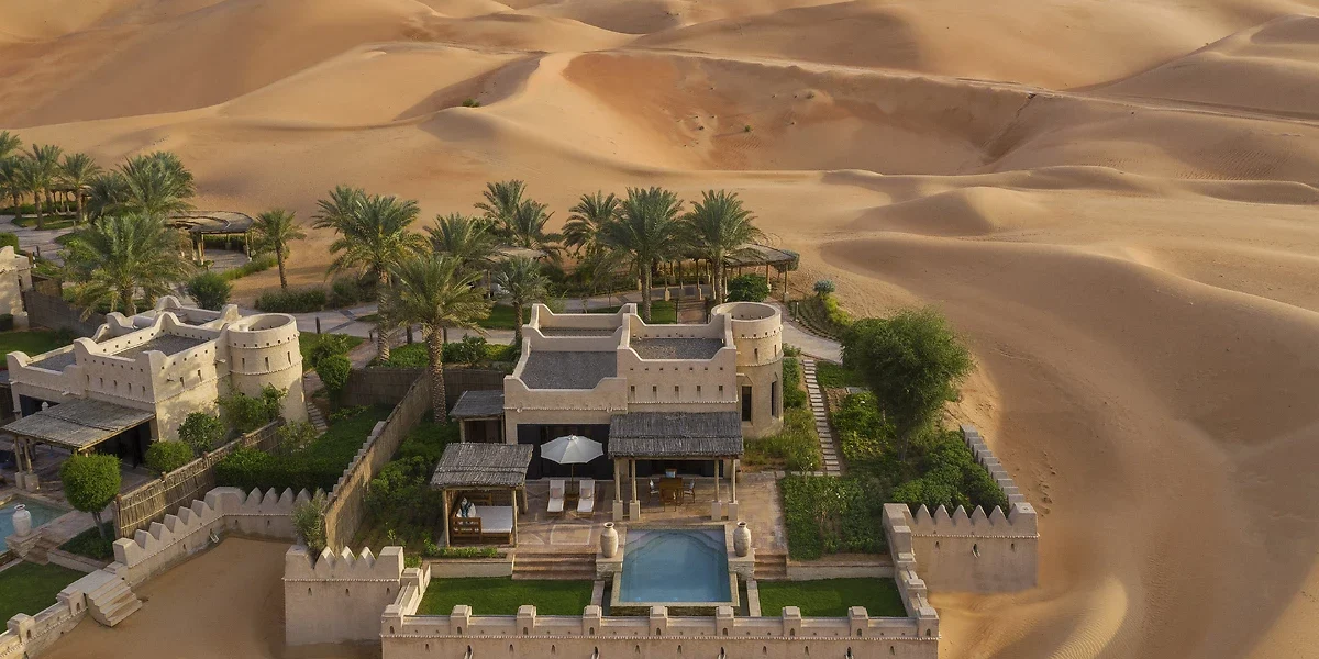 Abu Dhabi, Qasr Al Sarab, Exterior