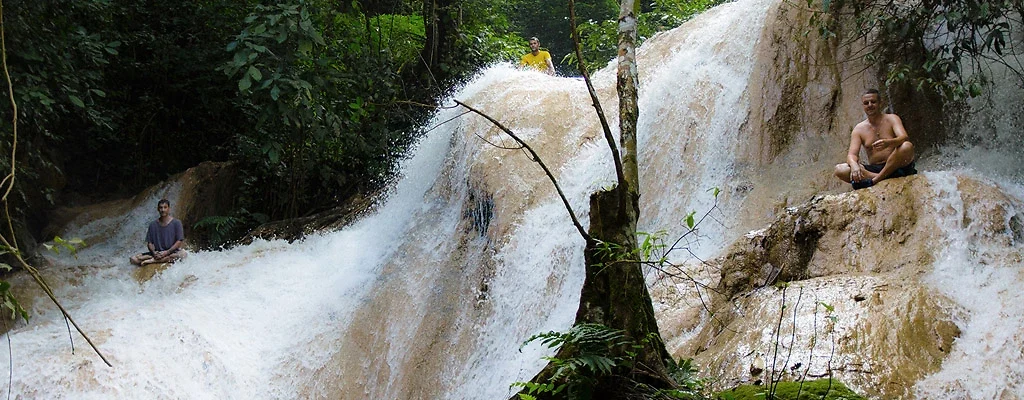 Cascade, Laos