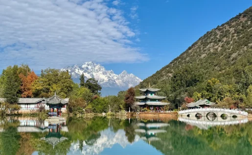 Etang du dragon noir, Lijiang, Chine
