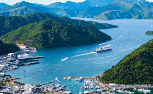Vue sur Picton depuis Tirohanga Track, Nouvelle-Zélande