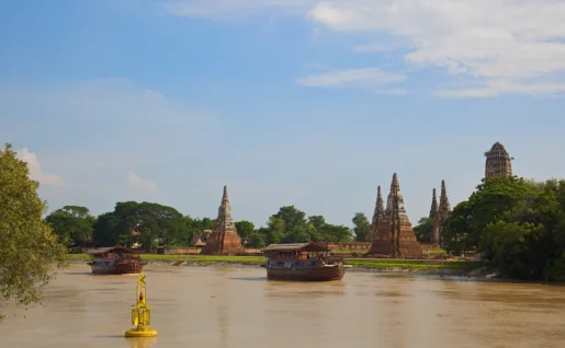 Maisons flottantes de flottantes à Ayutthaya, Thaïlande