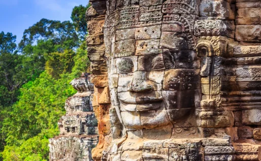 Visage sculpté sur le temple de Bayon, Angkor, Cambodge
