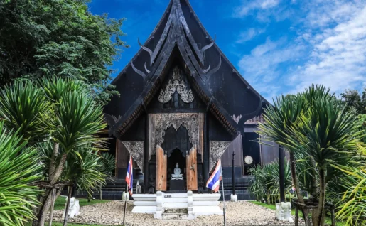 Temple Baan Dam, Chiang Mai, Thaïlande