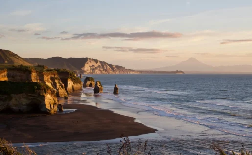 Three Sisters Lookout Pilot Road, Taranaki