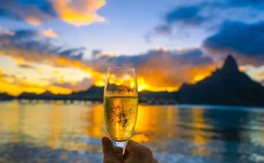 Coucher de soleil pétillant sur Bora Bora
