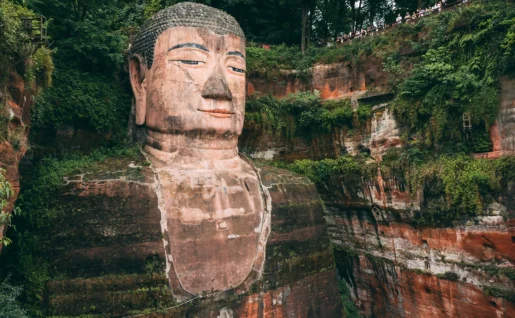 Bouddha assis de Leshan, Sishuan, Chine