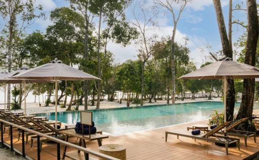 Piscine, Island Center Point, Koh Rong, Cambodge