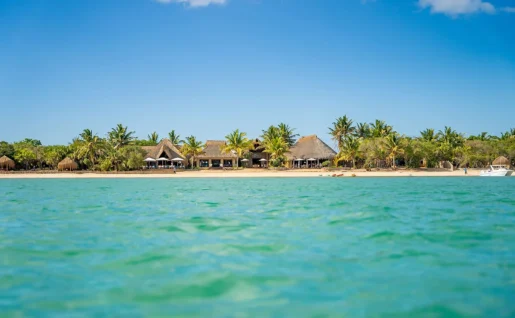 Azura Beguerra Lodge, front de mer